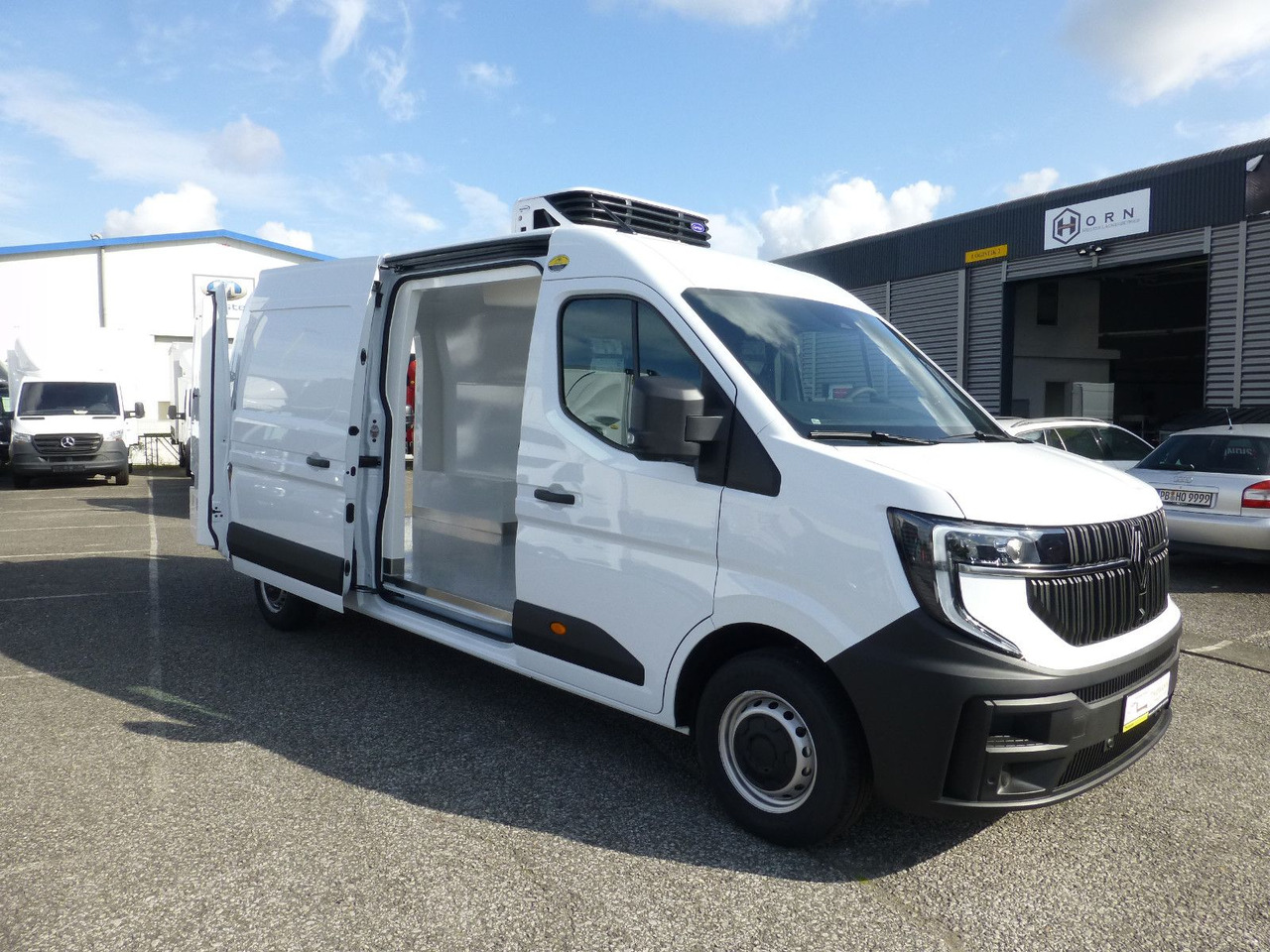Renault NEW Master Kühlkastenwagen Xarios 300 GH - Véhicule utilitaire frigorifique: photos 2 Renault NEW Master Kühlkastenwagen Xarios 300 GH - Véhicule utilitaire frigorifique: photos 2
