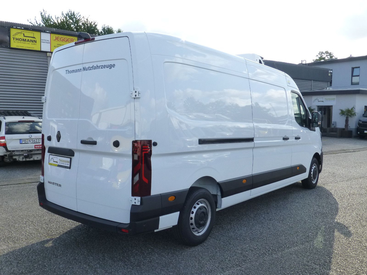 Renault NEW Master Kühlkastenwagen Xarios 300 GH - Véhicule utilitaire frigorifique: photos 5 Renault NEW Master Kühlkastenwagen Xarios 300 GH - Véhicule utilitaire frigorifique: photos 5