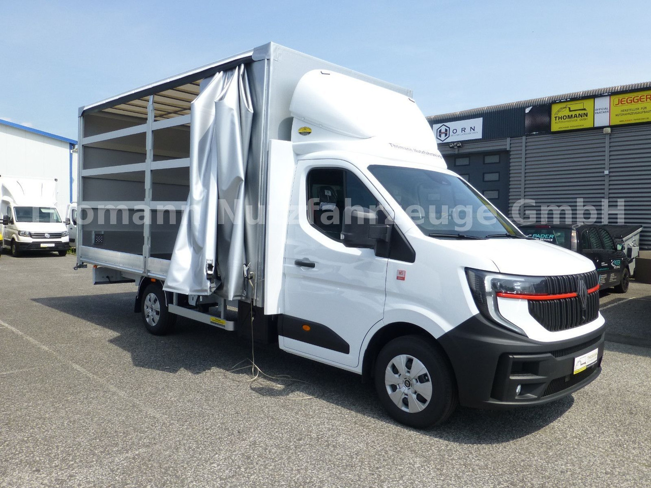 Renault NEW Master Pritsche Plane Vollalu - Véhicule utilitaire plateau baché: photos 1 Renault NEW Master Pritsche Plane Vollalu - Véhicule utilitaire plateau baché: photos 1