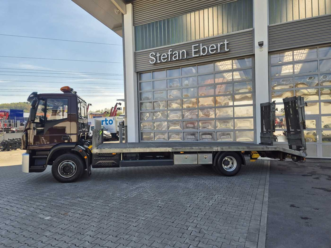 Iveco Eurocargo ML140E25/P Maschinentransporter Winde - Camion: photos 4 Iveco Eurocargo ML140E25/P Maschinentransporter Winde - Camion: photos 4