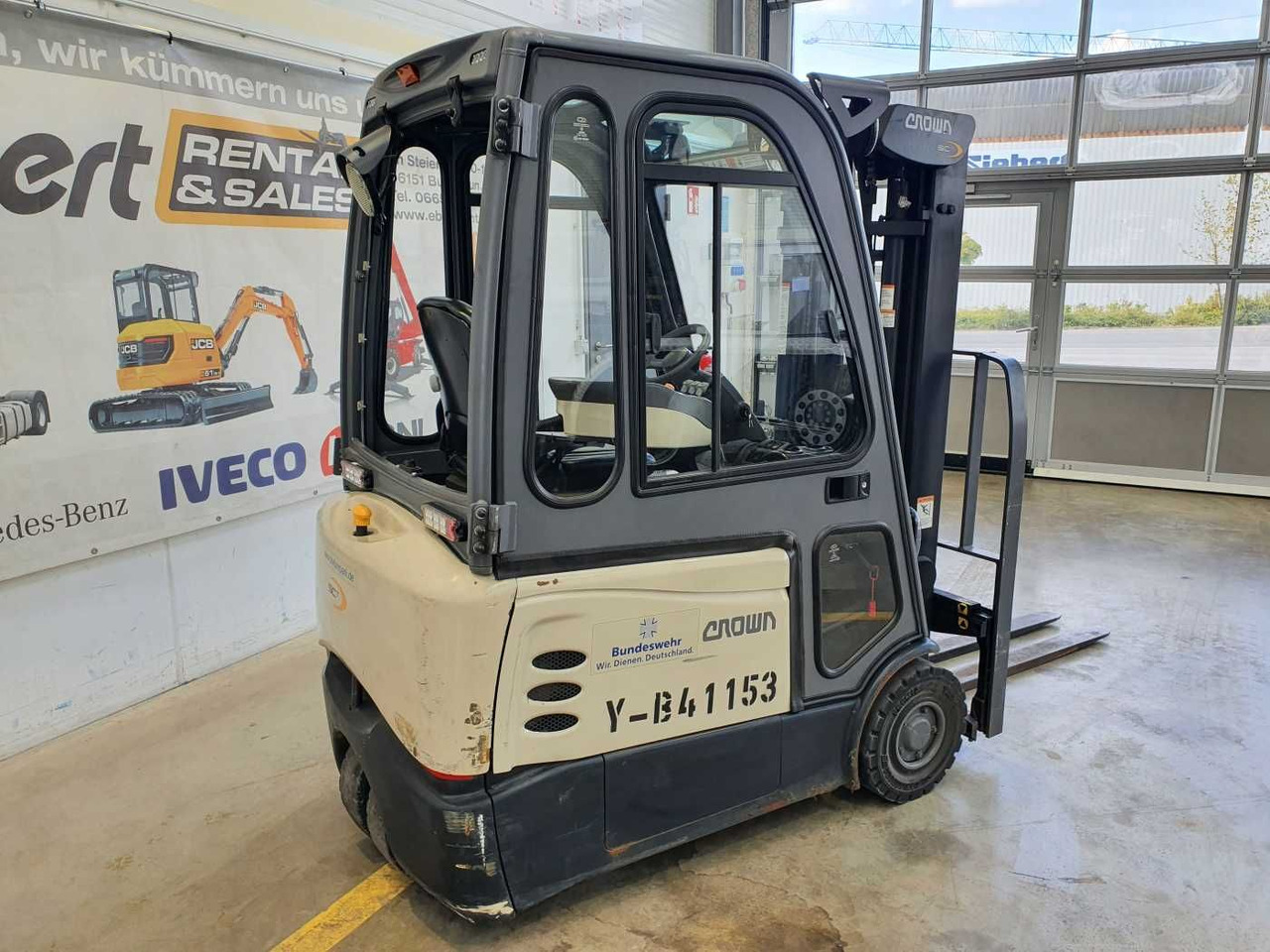 Crown SCT6020-1.3 /Triplex: 4.30m /Batterie 2020 - Chariot élévateur électrique: photos 3 Crown SCT6020-1.3 /Triplex: 4.30m /Batterie 2020 - Chariot élévateur électrique: photos 3