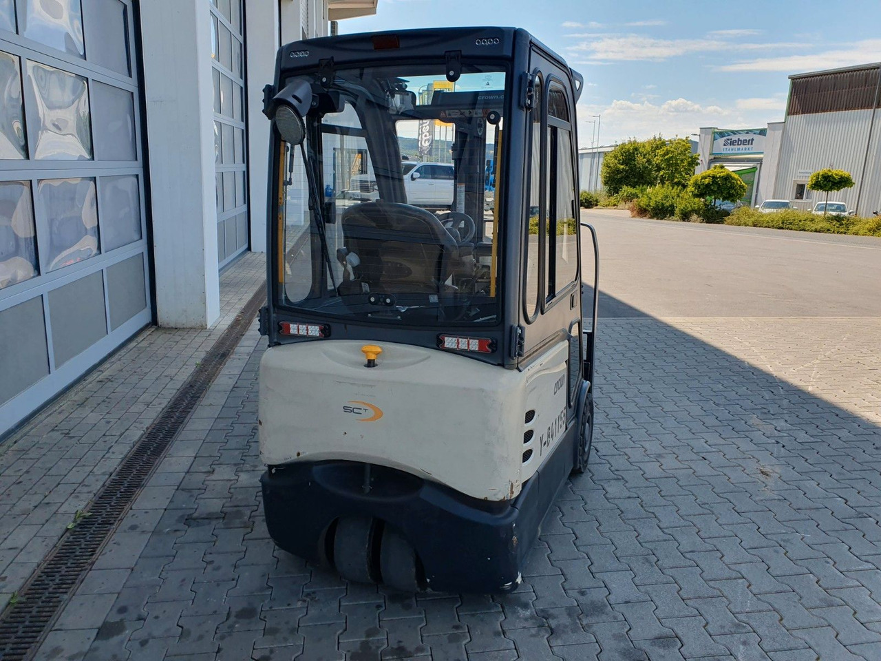 Crown SCT6020-1.3 / Triplex 4,3m / 2.658h / 2020 - Chariot élévateur électrique: photos 4 Crown SCT6020-1.3 / Triplex 4,3m / 2.658h / 2020 - Chariot élévateur électrique: photos 4
