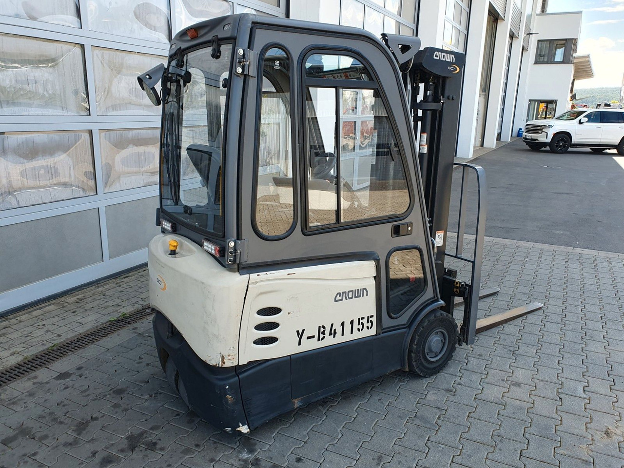 Crown SCT6020-1.3 / Triplex 4,3m / 2.658h / 2020 - Chariot élévateur électrique: photos 3 Crown SCT6020-1.3 / Triplex 4,3m / 2.658h / 2020 - Chariot élévateur électrique: photos 3