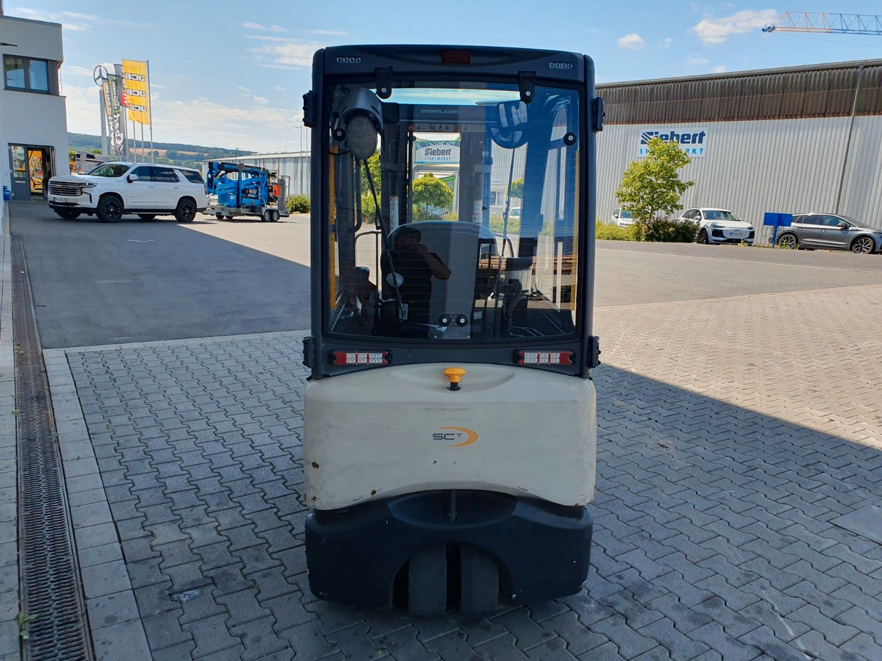 Crown SCT6020-1.3 / Triplex 4,3m / 2.658h / 2020 - Chariot élévateur électrique: photos 5 Crown SCT6020-1.3 / Triplex 4,3m / 2.658h / 2020 - Chariot élévateur électrique: photos 5