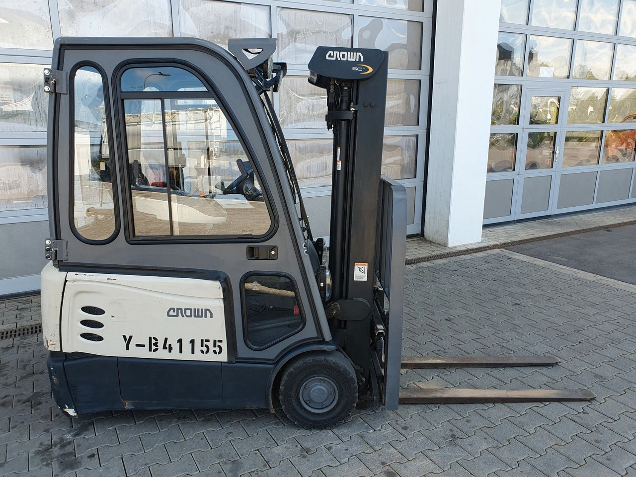 Crown SCT6020-1.3 / Triplex 4,3m / 2.658h / 2020 - Chariot élévateur électrique: photos 2 Crown SCT6020-1.3 / Triplex 4,3m / 2.658h / 2020 - Chariot élévateur électrique: photos 2