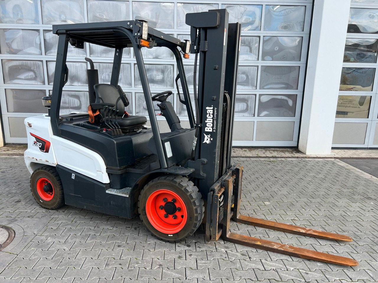 Doosan D30NXS / nur 482h! / 12.2023 / SS - Chariot élévateur électrique: photos 2 Doosan D30NXS / nur 482h! / 12.2023 / SS - Chariot élévateur électrique: photos 2