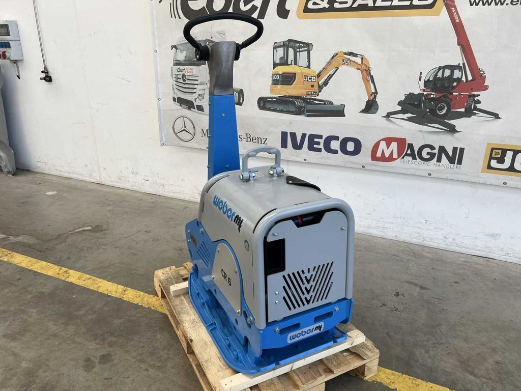 Weber CR 6 WSA Hatz-Diesel / 428 kg Rüttelplatte - Engins de chantier: photos 2 Weber CR 6 WSA Hatz-Diesel / 428 kg Rüttelplatte - Engins de chantier: photos 2