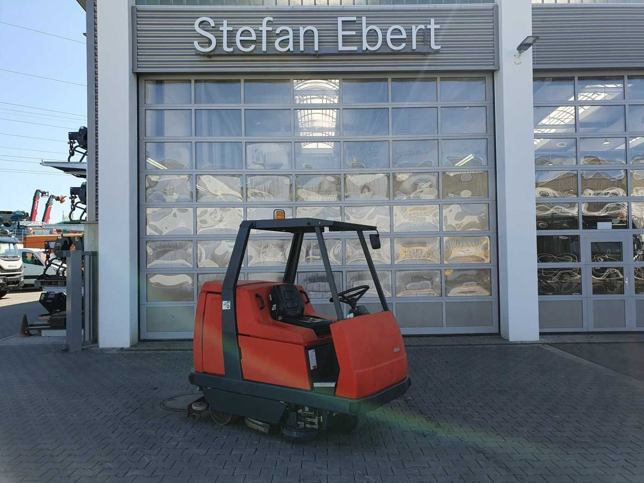 Hakomatic B 1100 / nur 704h! / 2006 - Autolaveuse: photos 1 Hakomatic B 1100 / nur 704h! / 2006 - Autolaveuse: photos 1