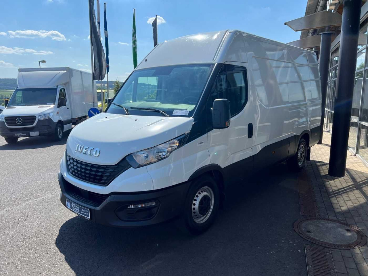 Iveco Daily 35 S 16 V *Klima*3.520mm* - Fourgon utilitaire: photos 4 Iveco Daily 35 S 16 V *Klima*3.520mm* - Fourgon utilitaire: photos 4