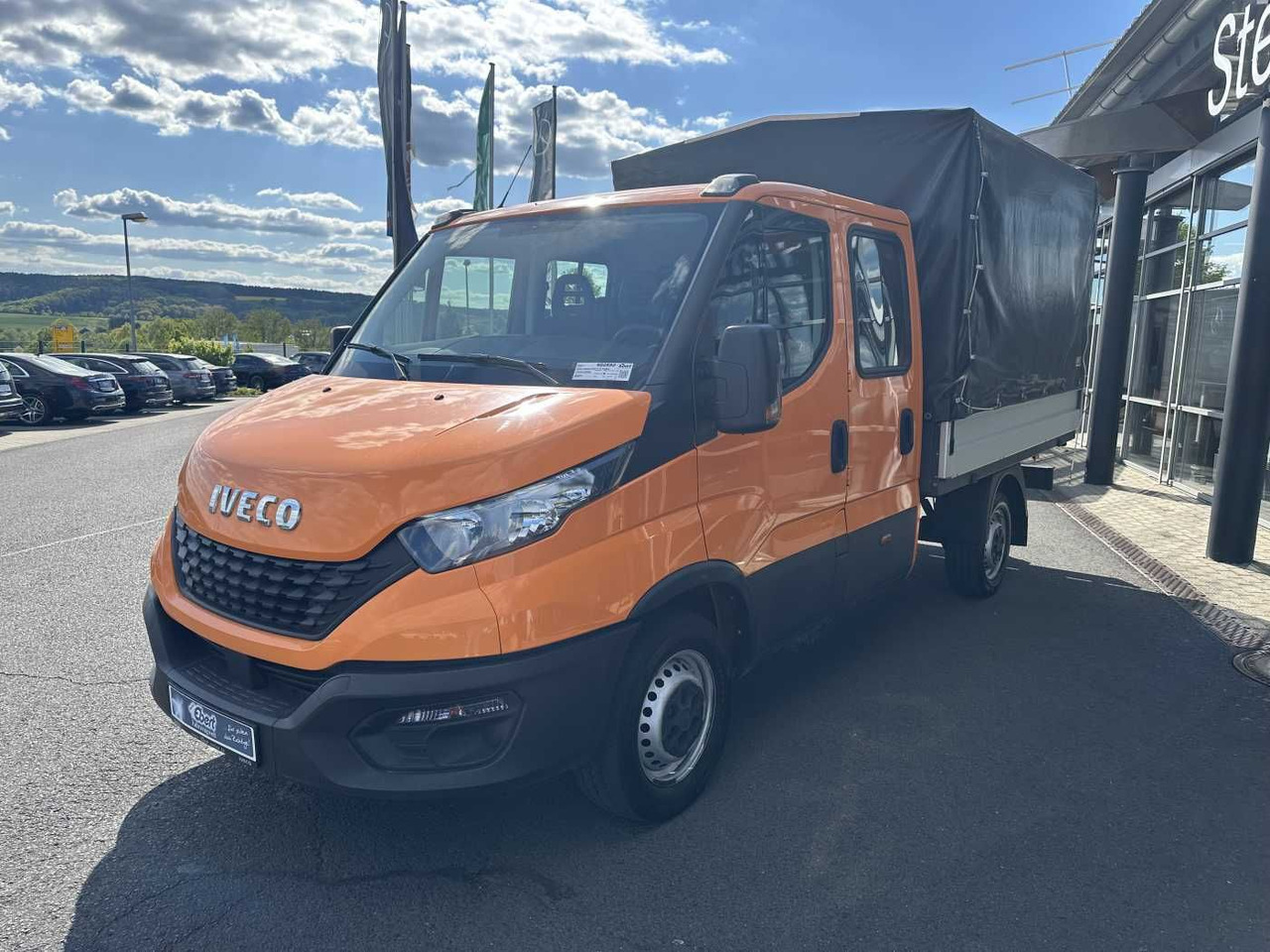 Iveco Daily 35S14 Pritsche+Plane *AHK*Ladekran*7-Sitze - Fourgon plateau: photos 3 Iveco Daily 35S14 Pritsche+Plane *AHK*Ladekran*7-Sitze - Fourgon plateau: photos 3