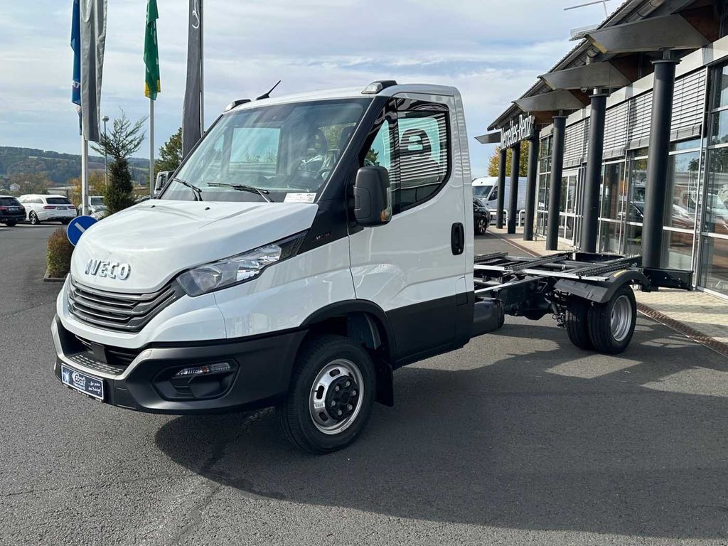 Iveco Daily 50C18 3.0L *R3750mm*Navi*Klima* 3x - Châssis cabine: photos 3 Iveco Daily 50C18 3.0L *R3750mm*Navi*Klima* 3x - Châssis cabine: photos 3