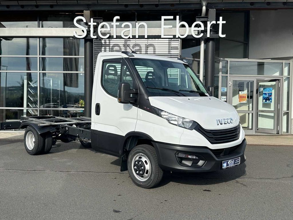 Iveco Daily 50C18 3.0L *R3750mm*Navi*Klima* 3x - Châssis cabine: photos 1 Iveco Daily 50C18 3.0L *R3750mm*Navi*Klima* 3x - Châssis cabine: photos 1