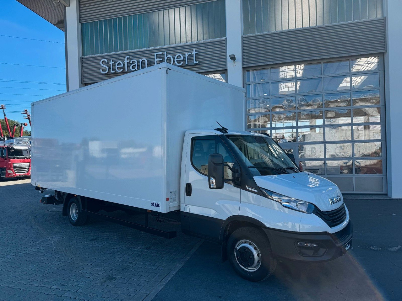 Iveco Daily 70C18 A8 *Koffer*LBW*Automatik* - Fourgon: photos 2 Iveco Daily 70C18 A8 *Koffer*LBW*Automatik* - Fourgon: photos 2