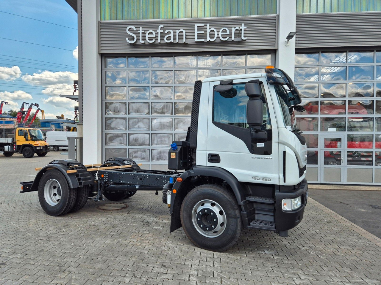 Iveco Eurocargo ML160E25/P EVI_E 4x2 RHD Rechtslenker - Châssis cabine: photos 2 Iveco Eurocargo ML160E25/P EVI_E 4x2 RHD Rechtslenker - Châssis cabine: photos 2