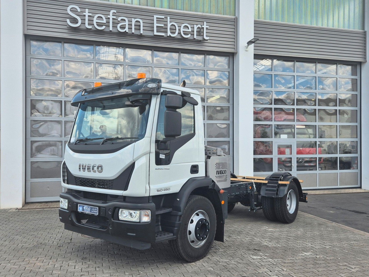 Iveco Eurocargo ML160E25/P EVI_E 4x2 RHD Rechtslenker - Châssis cabine: photos 3 Iveco Eurocargo ML160E25/P EVI_E 4x2 RHD Rechtslenker - Châssis cabine: photos 3