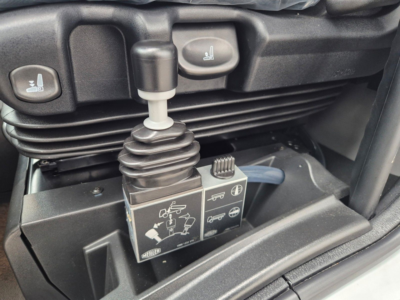 Crédit-bail  Iveco Eurocargo ML80E21 Meiller Kipper 2x AHK 3 Sitze Iveco Eurocargo ML80E21 Meiller Kipper 2x AHK 3 Sitze: photos 18