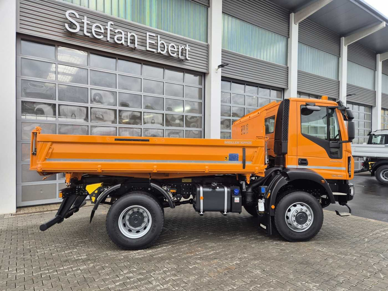 Iveco ML150E28W 4x4 Meiller Dreiseitenkipper 2xAHK - Camion benne: photos 5 Iveco ML150E28W 4x4 Meiller Dreiseitenkipper 2xAHK - Camion benne: photos 5