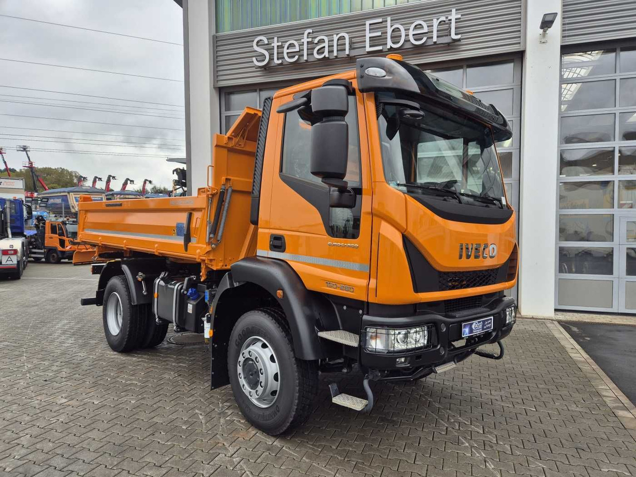 Iveco ML150E28W 4x4 Meiller Dreiseitenkipper 2xAHK - Camion benne: photos 3 Iveco ML150E28W 4x4 Meiller Dreiseitenkipper 2xAHK - Camion benne: photos 3