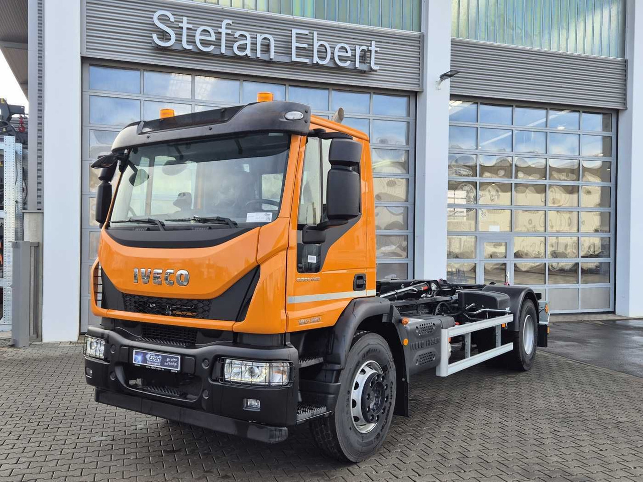 Iveco ML180E32/P HIAB ULT14S51 AHK Standheizung - Camion ampliroll: photos 2 Iveco ML180E32/P HIAB ULT14S51 AHK Standheizung - Camion ampliroll: photos 2