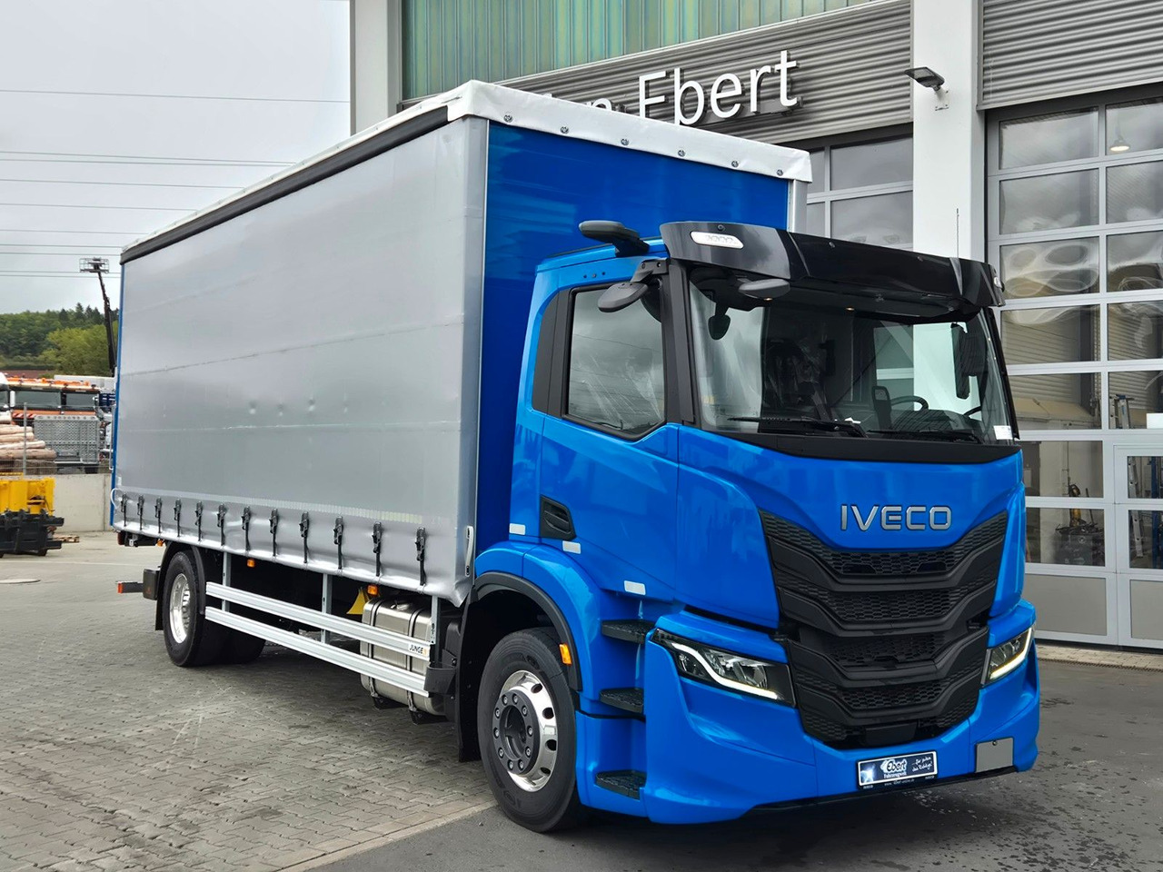 Iveco S-Way AD190S40/P Curtainsider *MirrorCam*LBW* - Camion à rideaux coulissants: photos 3 Iveco S-Way AD190S40/P Curtainsider *MirrorCam*LBW* - Camion à rideaux coulissants: photos 3