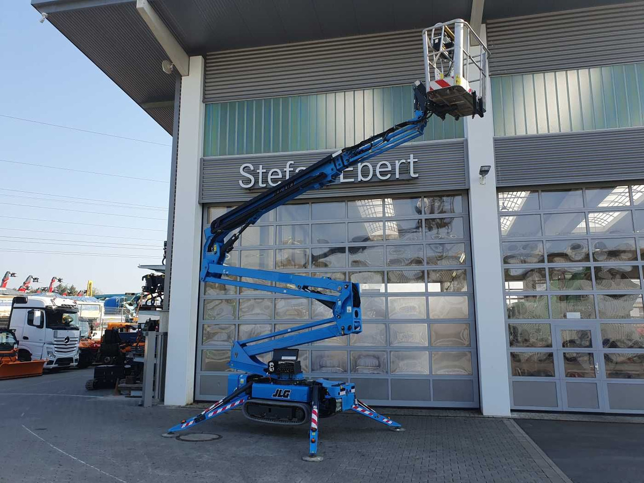 JLG X20JP / 20m / Benzin / 650h / 1.600h - Camion avec nacelle: photos 1 JLG X20JP / 20m / Benzin / 650h / 1.600h - Camion avec nacelle: photos 1
