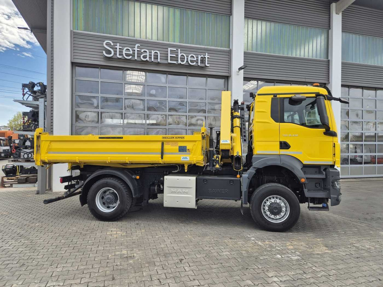 MAN TGS 18.430 4x4 BL Kran HMF 1130K-RCS Funk AHK - Camion grue: photos 5 MAN TGS 18.430 4x4 BL Kran HMF 1130K-RCS Funk AHK - Camion grue: photos 5