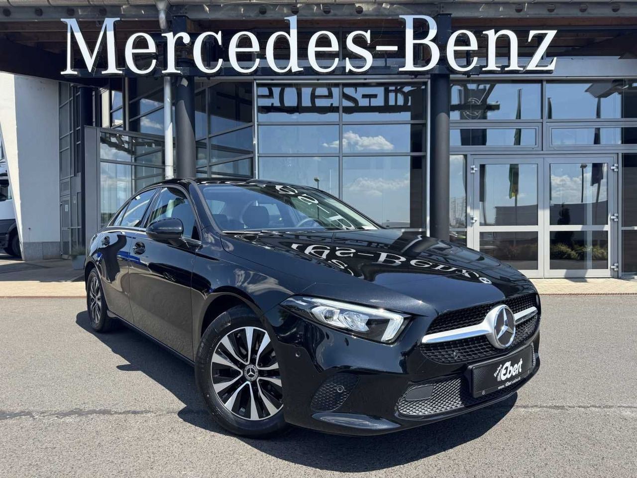Mercedes-Benz A 180d 8G LED+Carplay+SpurH+DAB+SHZ - Berline: photos 1 Mercedes-Benz A 180d 8G LED+Carplay+SpurH+DAB+SHZ - Berline: photos 1