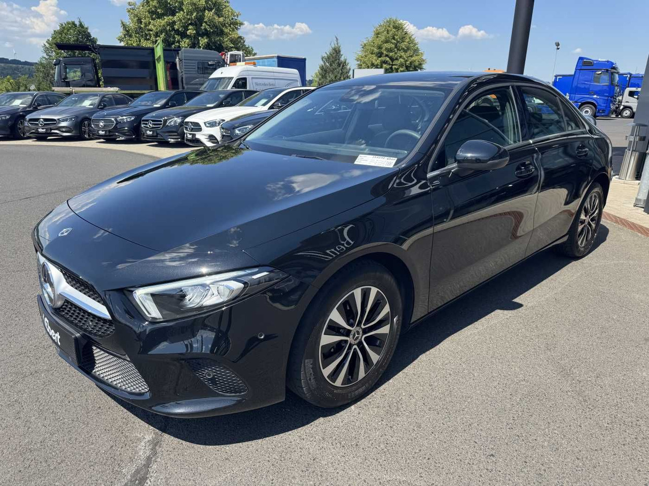 Mercedes-Benz A 180d 8G LED+Carplay+SpurH+DAB+SHZ - Berline: photos 2 Mercedes-Benz A 180d 8G LED+Carplay+SpurH+DAB+SHZ - Berline: photos 2