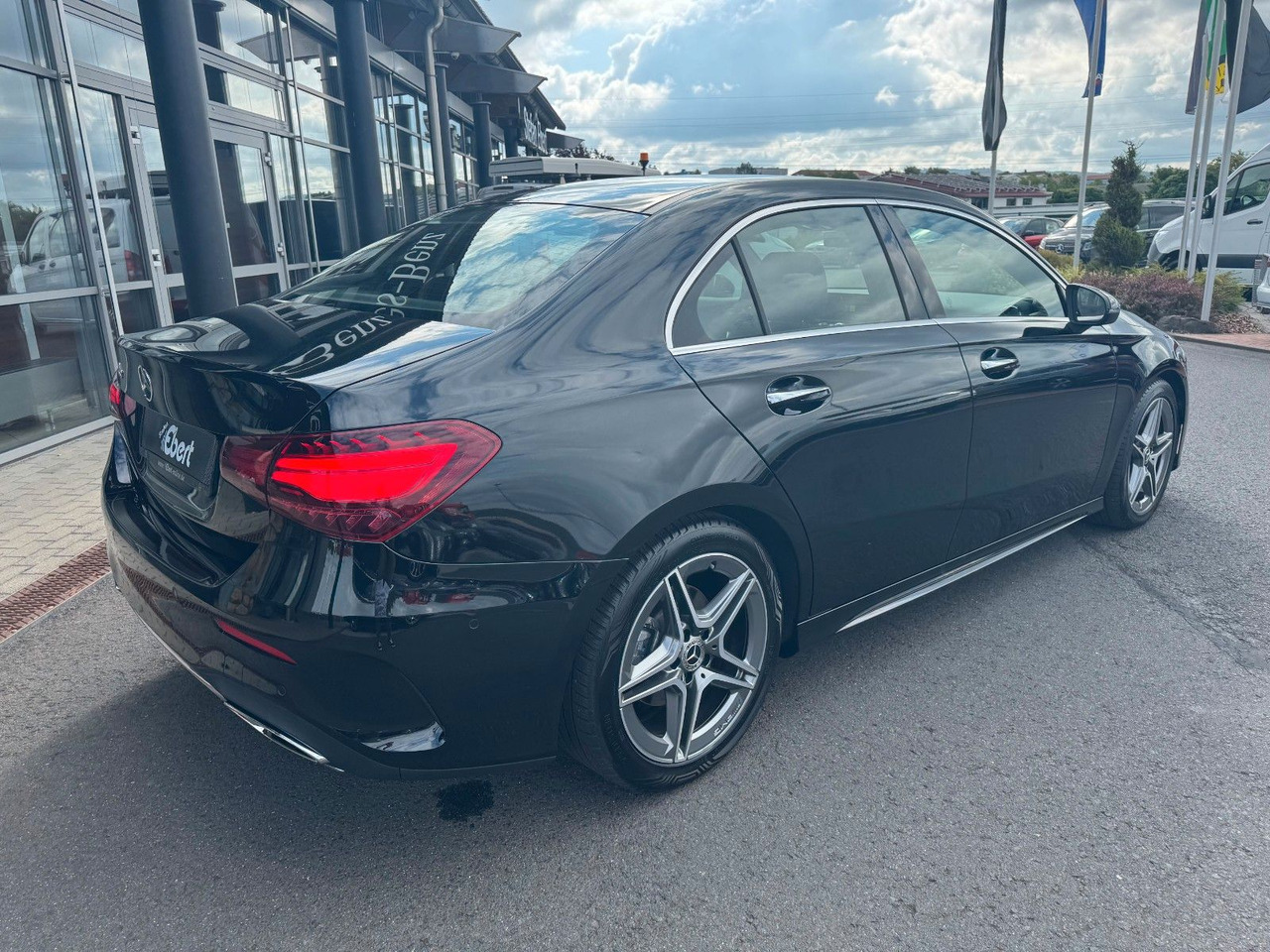 Mercedes-Benz A 200 Limo AMG+Ambiente+RKamera+Keyless+uvm. - Berline: photos 4 Mercedes-Benz A 200 Limo AMG+Ambiente+RKamera+Keyless+uvm. - Berline: photos 4