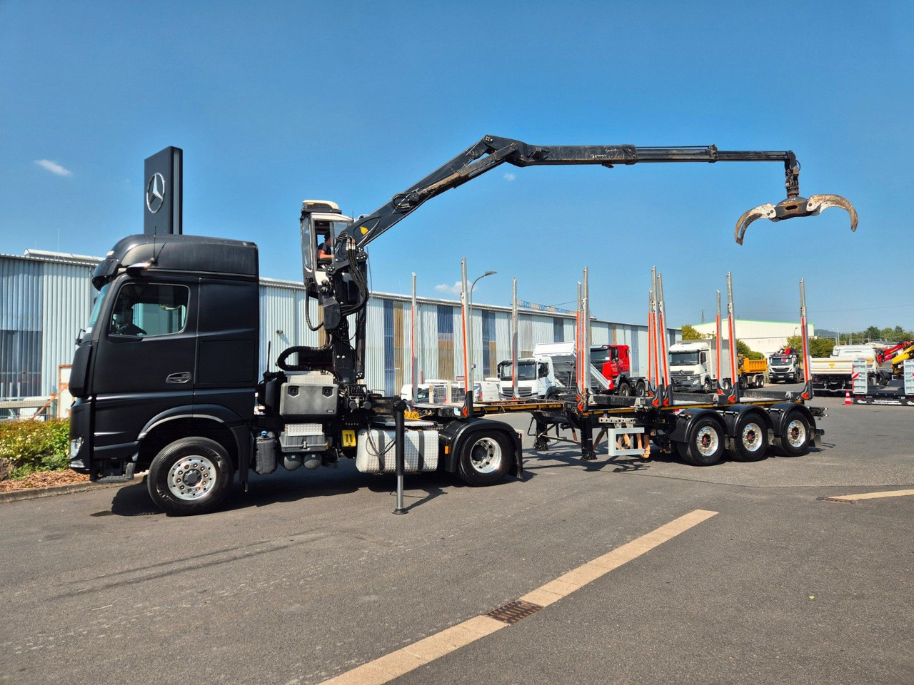 Mercedes-Benz Arocs 1853 LS 4x4 HAD Palfinger Q170Z96+Doll H3L - Camion grumier, Camion grue: photos 3 Mercedes-Benz Arocs 1853 LS 4x4 HAD Palfinger Q170Z96+Doll H3L - Camion grumier, Camion grue: photos 3