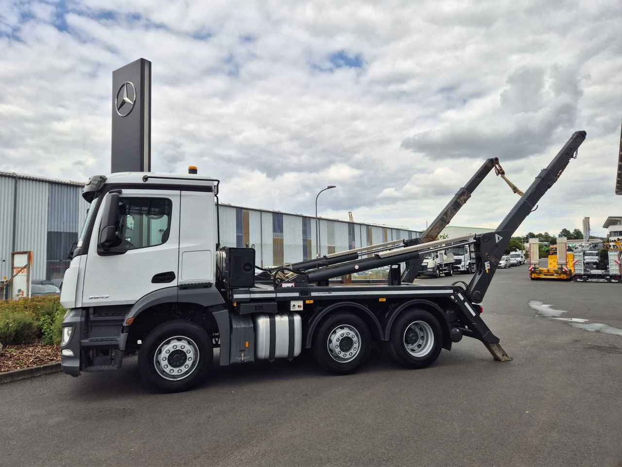Mercedes-Benz Arocs 2643 L 6x2/4 VDL AHK Funk Vorlaufachse - Camion benne: photos 4 Mercedes-Benz Arocs 2643 L 6x2/4 VDL AHK Funk Vorlaufachse - Camion benne: photos 4