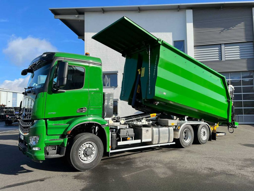 Mercedes-Benz Arocs 2751 6x2 HAD / Abroller EBERT Fällbox Q150 - Camion ampliroll: photos 4 Mercedes-Benz Arocs 2751 6x2 HAD / Abroller EBERT Fällbox Q150 - Camion ampliroll: photos 4