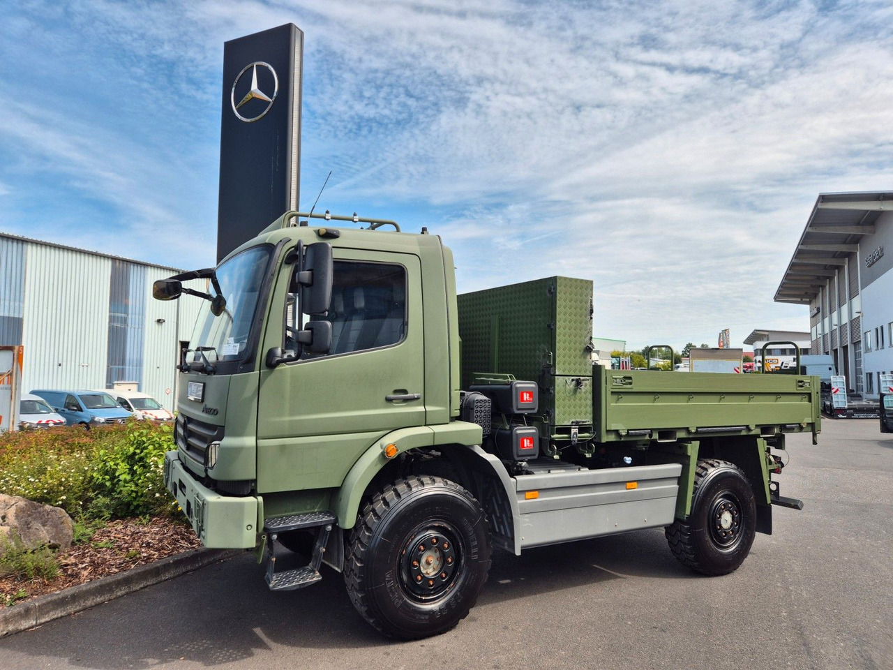 Mercedes-Benz Atego 1018 A 4x4 Pritsche Singlebereift 7 Stück - Camion plateau: photos 4 Mercedes-Benz Atego 1018 A 4x4 Pritsche Singlebereift 7 Stück - Camion plateau: photos 4