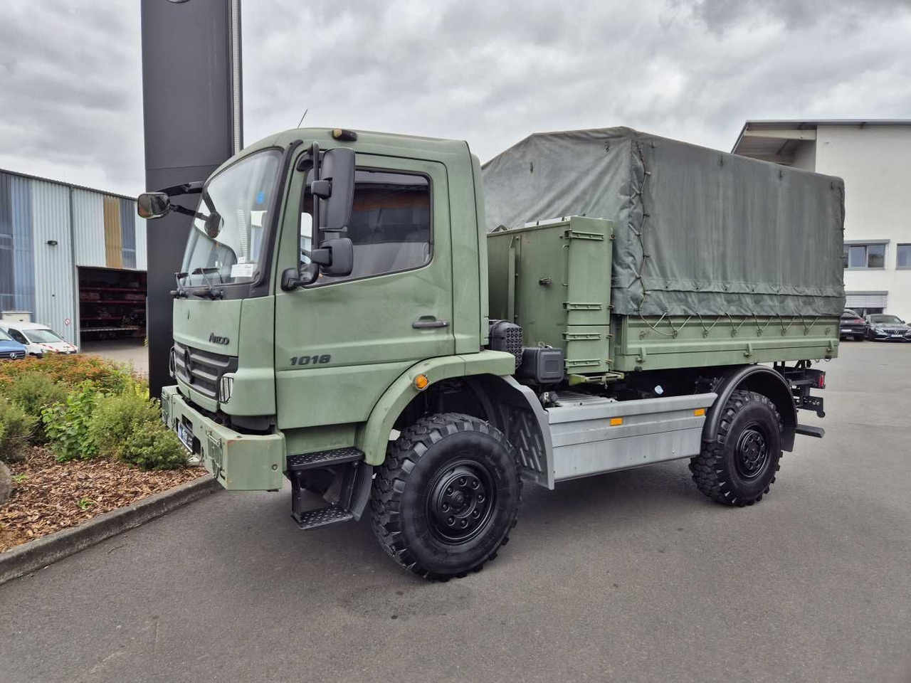 Mercedes-Benz Atego 1018 A 4x4 Singlebereifung 6 Stück vorh. - Camion plateau: photos 4 Mercedes-Benz Atego 1018 A 4x4 Singlebereifung 6 Stück vorh. - Camion plateau: photos 4
