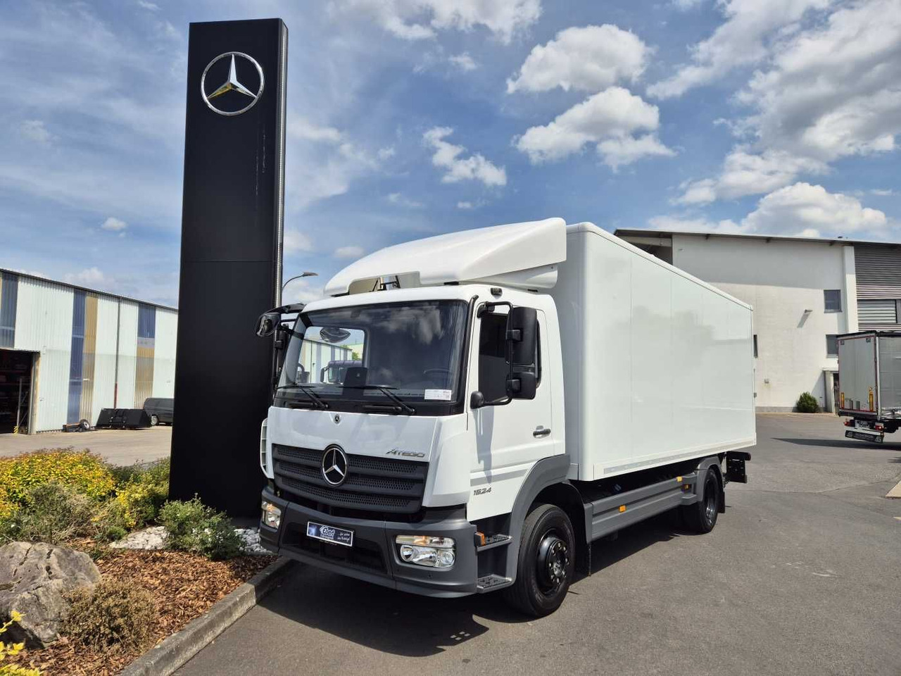 Mercedes-Benz Atego 1524 L LBW 1.500kg Standheizung Klima - Camion fourgon: photos 1 Mercedes-Benz Atego 1524 L LBW 1.500kg Standheizung Klima - Camion fourgon: photos 1