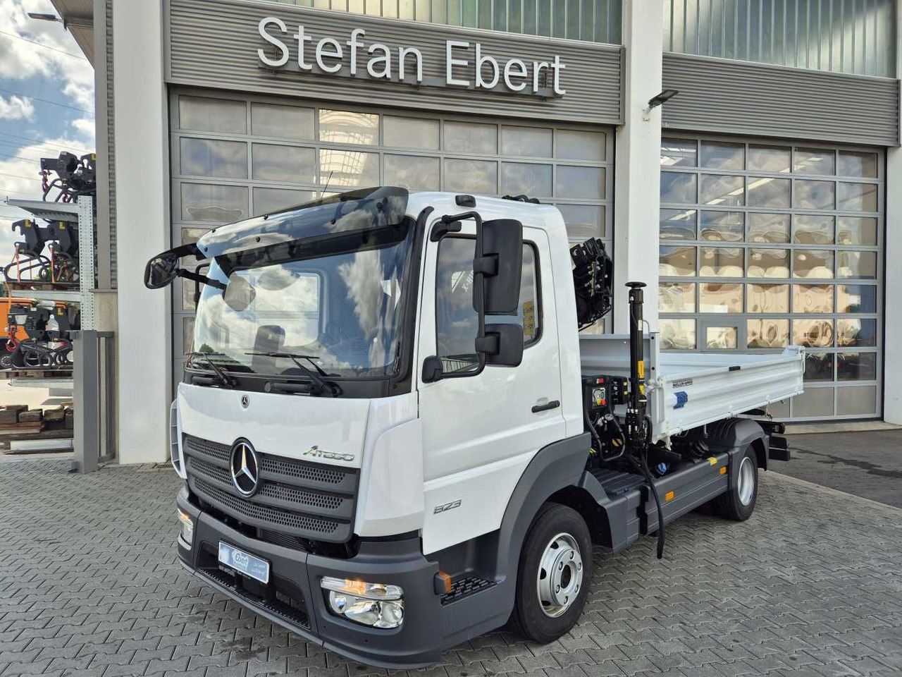 Mercedes-Benz Atego 823 KK Kipper+Kran+Funk+Greifersteuerung - Véhicule utilitaire benne: photos 2 Mercedes-Benz Atego 823 KK Kipper+Kran+Funk+Greifersteuerung - Véhicule utilitaire benne: photos 2