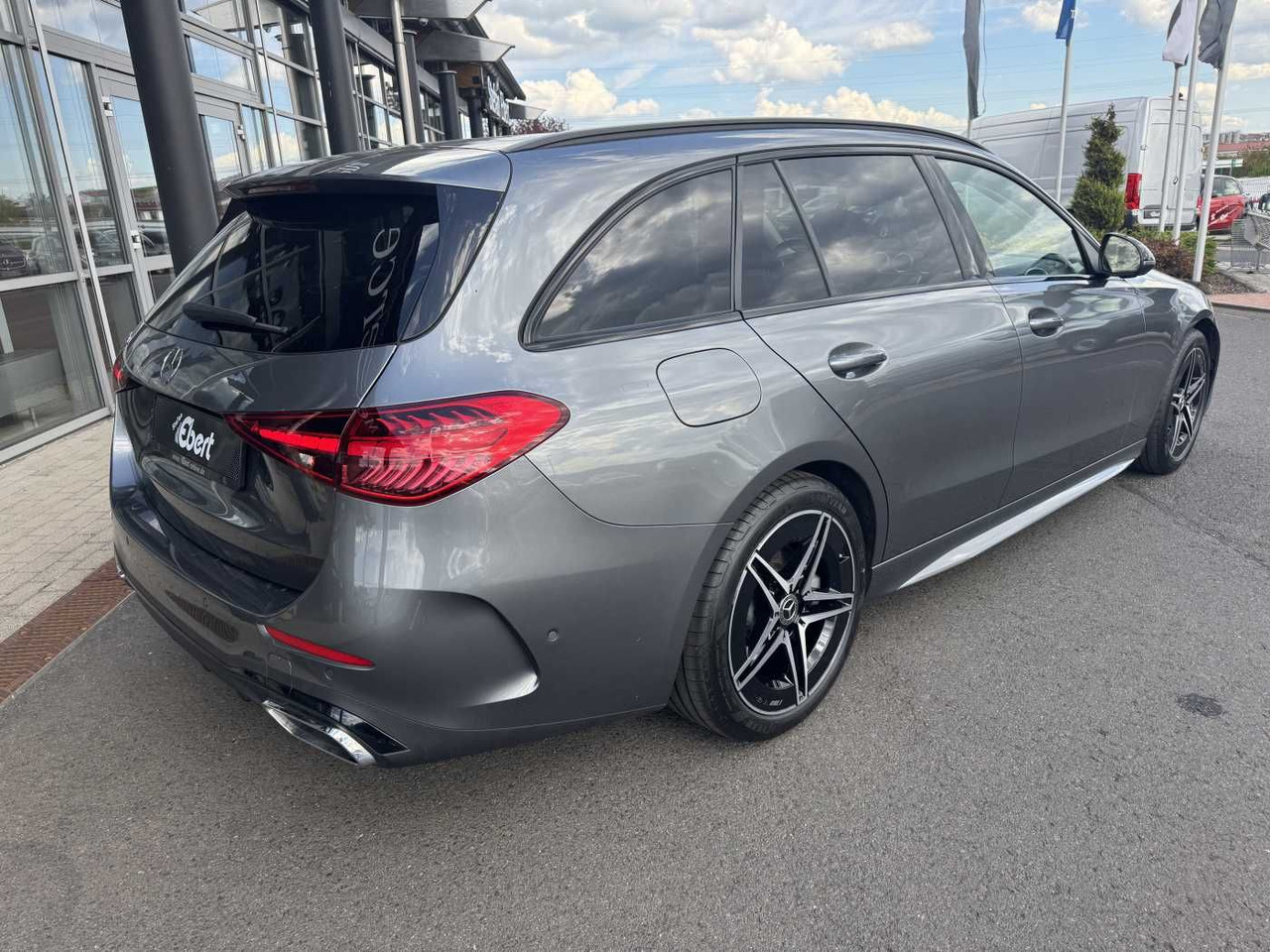 Mercedes-Benz C 200 T AMG Pano+AHK+RFK+Memory+Night+ TotW - Voiture break: photos 4 Mercedes-Benz C 200 T AMG Pano+AHK+RFK+Memory+Night+ TotW - Voiture break: photos 4