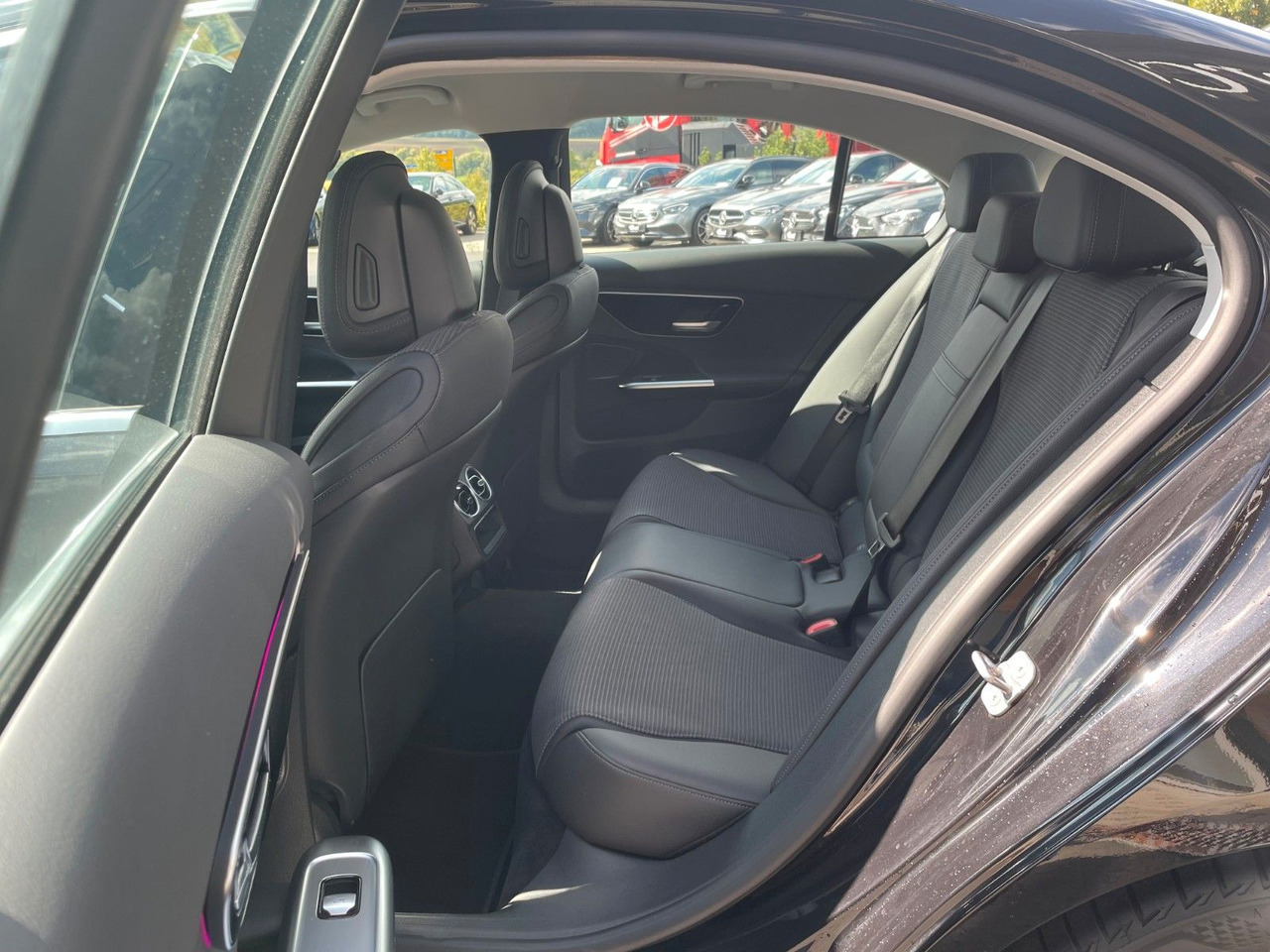 Berline Mercedes-Benz C 200 d AVANTGARDE 360°+TOTW+Carplay+Ambiente: photos 10 Berline Mercedes-Benz C 200 d AVANTGARDE 360°+TOTW+Carplay+Ambiente: photos 10