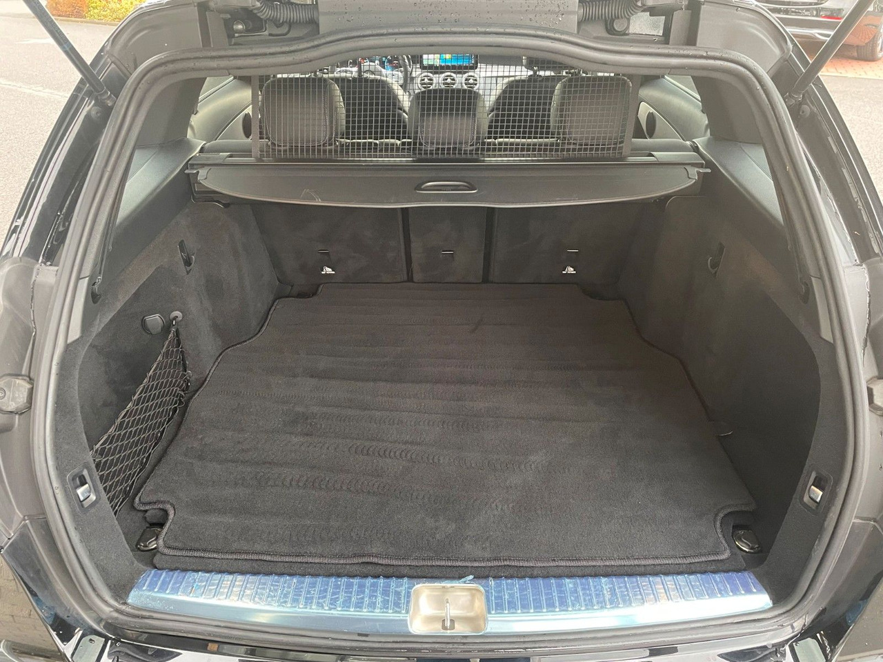 Mercedes-Benz C 220d NightEdition+AMG+Distr+SportfahrW+RFK - Voiture break: photos 5 Mercedes-Benz C 220d NightEdition+AMG+Distr+SportfahrW+RFK - Voiture break: photos 5