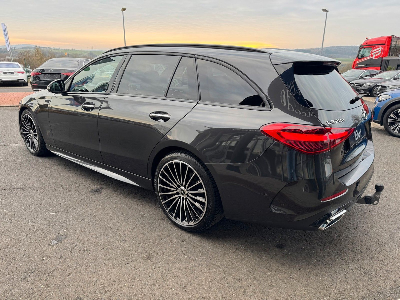 Mercedes-Benz C 220d T AMG Digital+AHK+Pano+Memory+360°+SKLIMA - Voiture break: photos 3 Mercedes-Benz C 220d T AMG Digital+AHK+Pano+Memory+360°+SKLIMA - Voiture break: photos 3