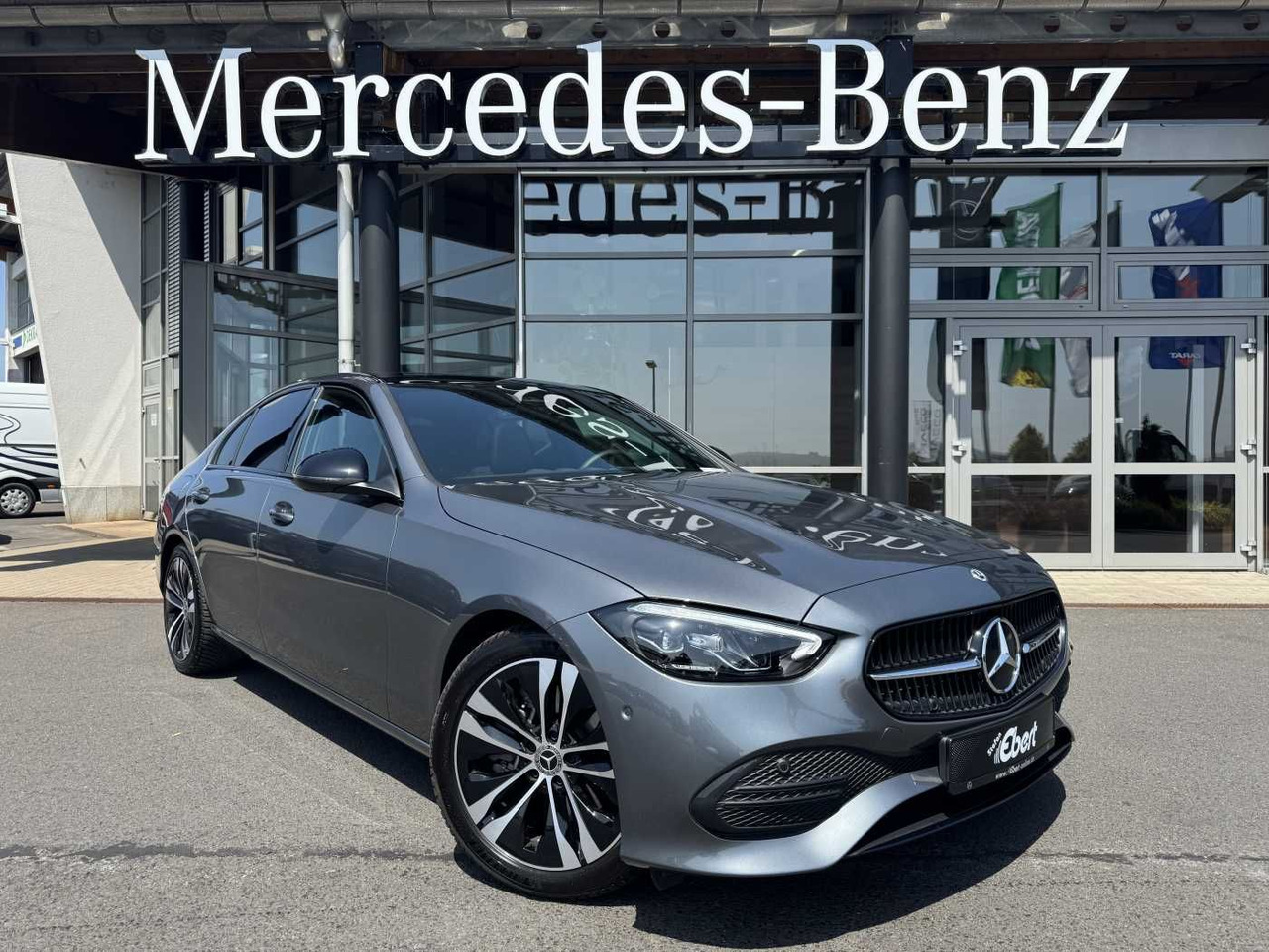 Mercedes-Benz C 300 4M Avantgarde+Pano+Bumester+AHK+RFK+ Night - Berline: photos 1 Mercedes-Benz C 300 4M Avantgarde+Pano+Bumester+AHK+RFK+ Night - Berline: photos 1