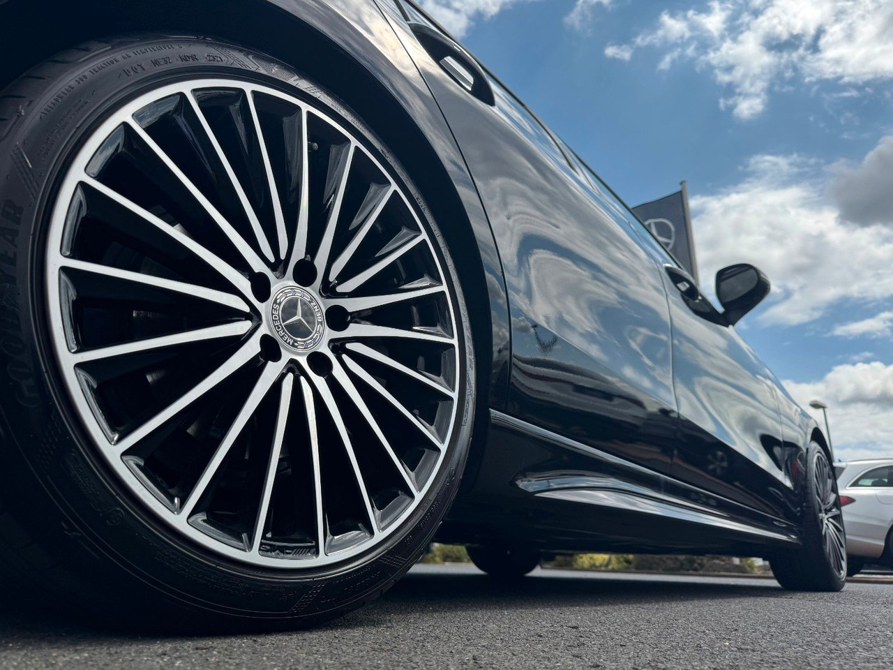 Mercedes-Benz C 300 AMG+DistrPlus+360+SportfahrW+Night+19Zoll - Berline: photos 5 Mercedes-Benz C 300 AMG+DistrPlus+360+SportfahrW+Night+19Zoll - Berline: photos 5