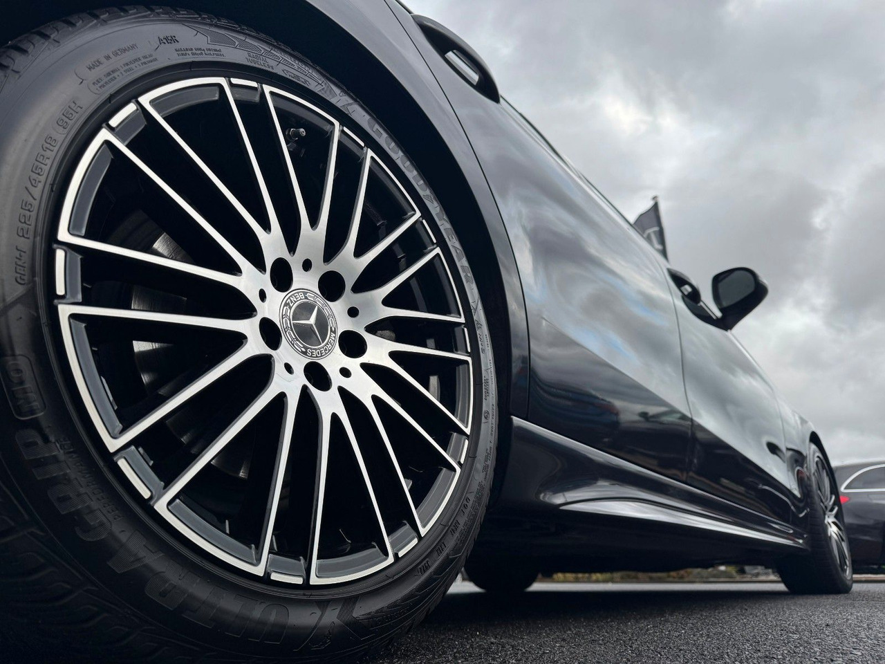 Mercedes-Benz C 300d AMG+AHK+RFK+Ambiente+Night+SportfahrW - Berline: photos 5 Mercedes-Benz C 300d AMG+AHK+RFK+Ambiente+Night+SportfahrW - Berline: photos 5