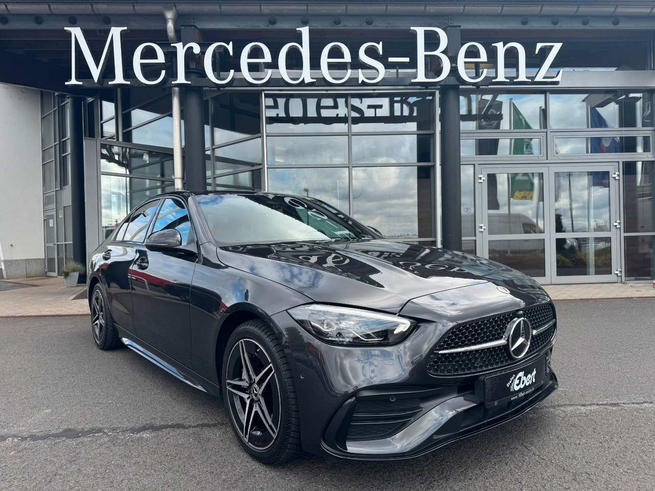 Mercedes-Benz C 400e 4M AMG+HUD+RFK+TotW+Ambiente+Night - Berline: photos 2 Mercedes-Benz C 400e 4M AMG+HUD+RFK+TotW+Ambiente+Night - Berline: photos 2