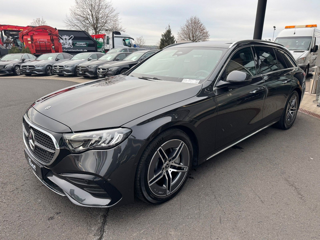 Mercedes-Benz E 220d T AMG+Hyperscreen+Leder+AHK+DistrPro+STH - Voiture break: photos 3 Mercedes-Benz E 220d T AMG+Hyperscreen+Leder+AHK+DistrPro+STH - Voiture break: photos 3