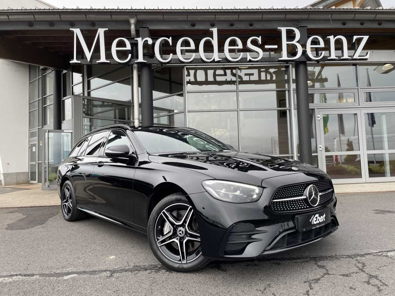 Mercedes-Benz E 300 T de 4M AMG+AHK+Distr+Burm+ R-Kamera+Carpl - Voiture break: photos 1 Mercedes-Benz E 300 T de 4M AMG+AHK+Distr+Burm+ R-Kamera+Carpl - Voiture break: photos 1