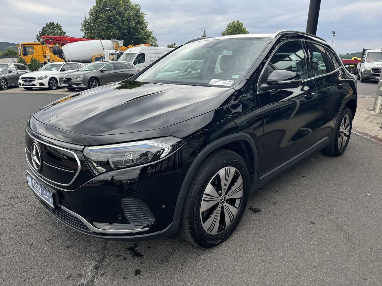 Mercedes-Benz EQA 300 4Matic Progressive+RKamera LED+IHC+TOTW+ - SUV: photos 2 Mercedes-Benz EQA 300 4Matic Progressive+RKamera LED+IHC+TOTW+ - SUV: photos 2