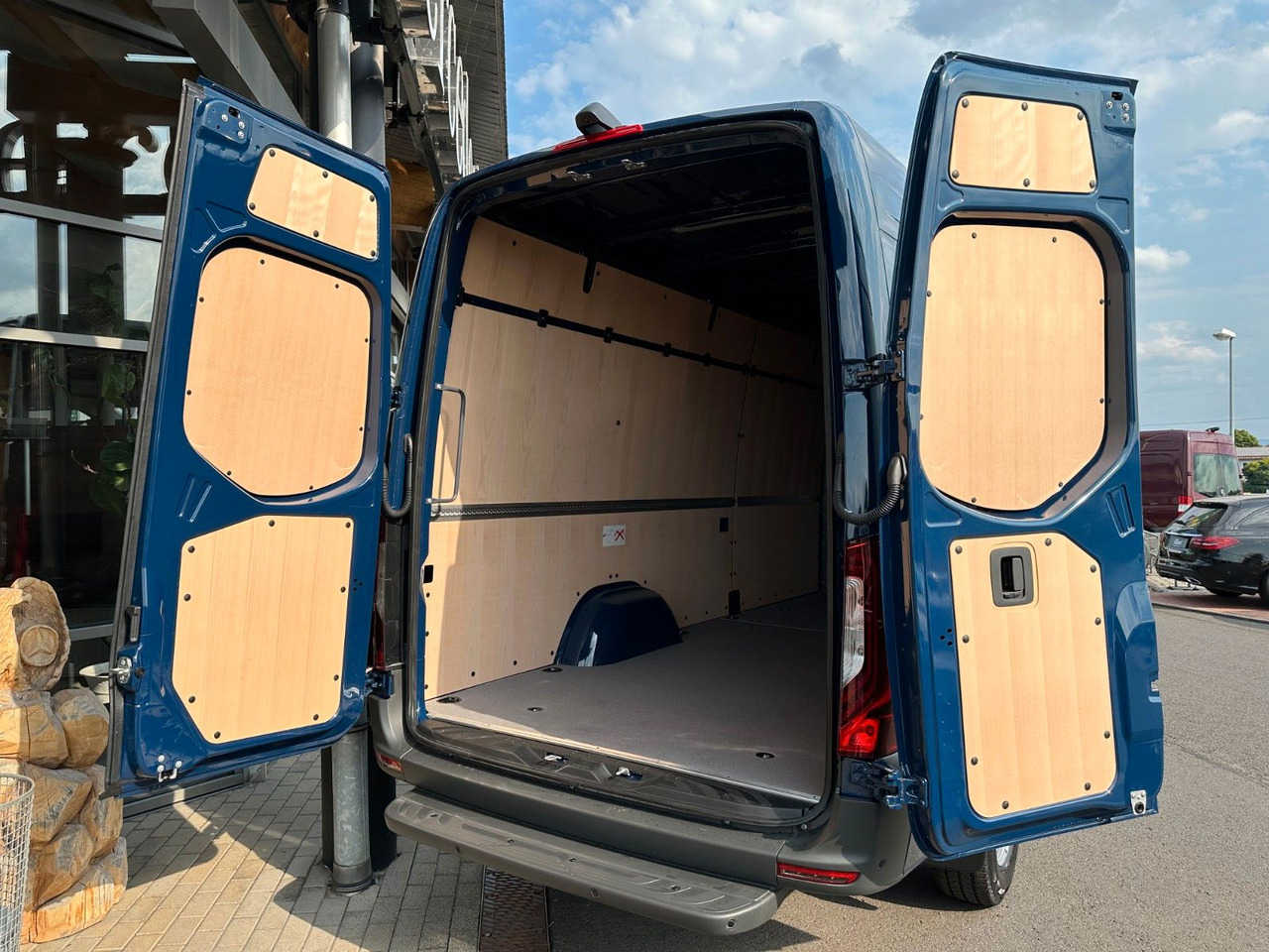 Mercedes-Benz Sprinter 319 CDI 4x4 4325 Klima LED MBUX Kamera - Fourgon utilitaire: photos 5 Mercedes-Benz Sprinter 319 CDI 4x4 4325 Klima LED MBUX Kamera - Fourgon utilitaire: photos 5