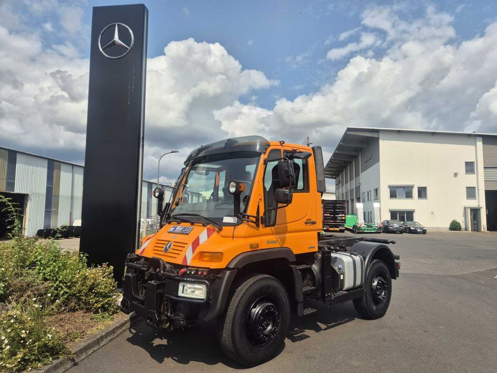 Mercedes-Benz Unimog U400 4x4 Vario Pilot Zapfwelle LOF - Châssis cabine: photos 1 Mercedes-Benz Unimog U400 4x4 Vario Pilot Zapfwelle LOF - Châssis cabine: photos 1