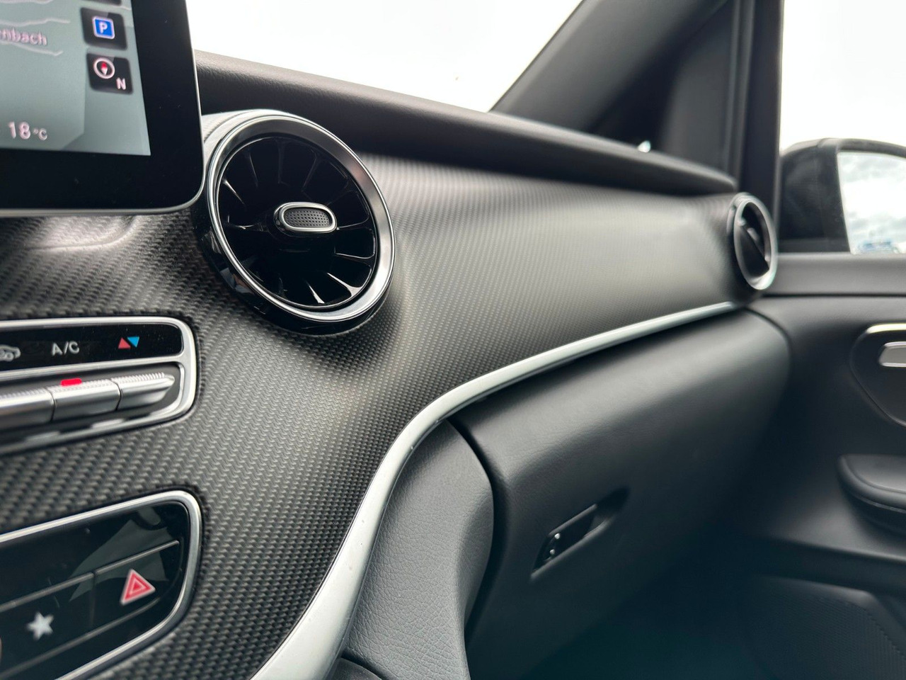 Voiture break Mercedes-Benz V 250 d EDITION AMG Kompakt ILS elektr Türen: photos 21 Voiture break Mercedes-Benz V 250 d EDITION AMG Kompakt ILS elektr Türen: photos 21